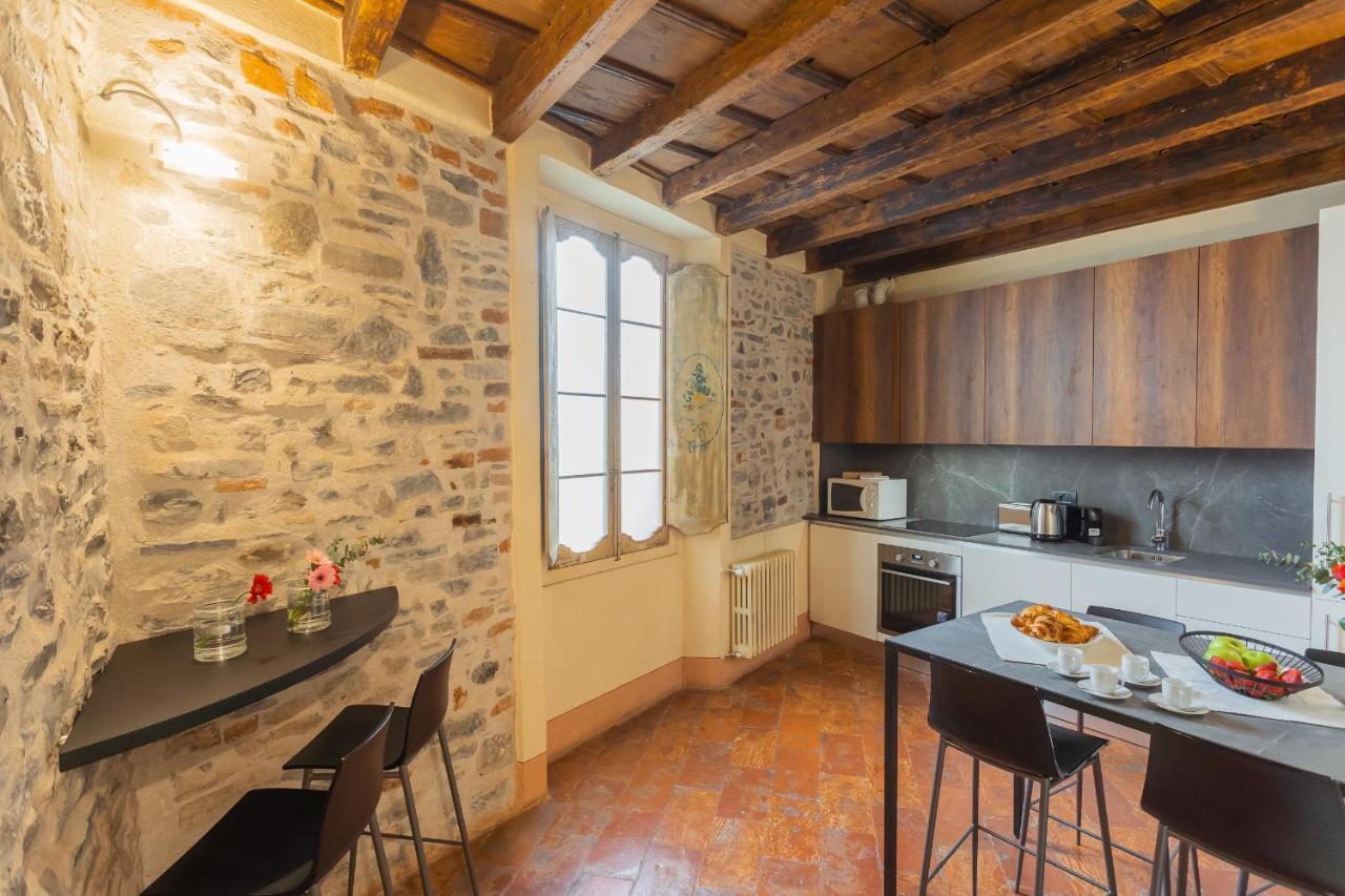 Antiche Mura Como By Rent All Como Eksteriør billede